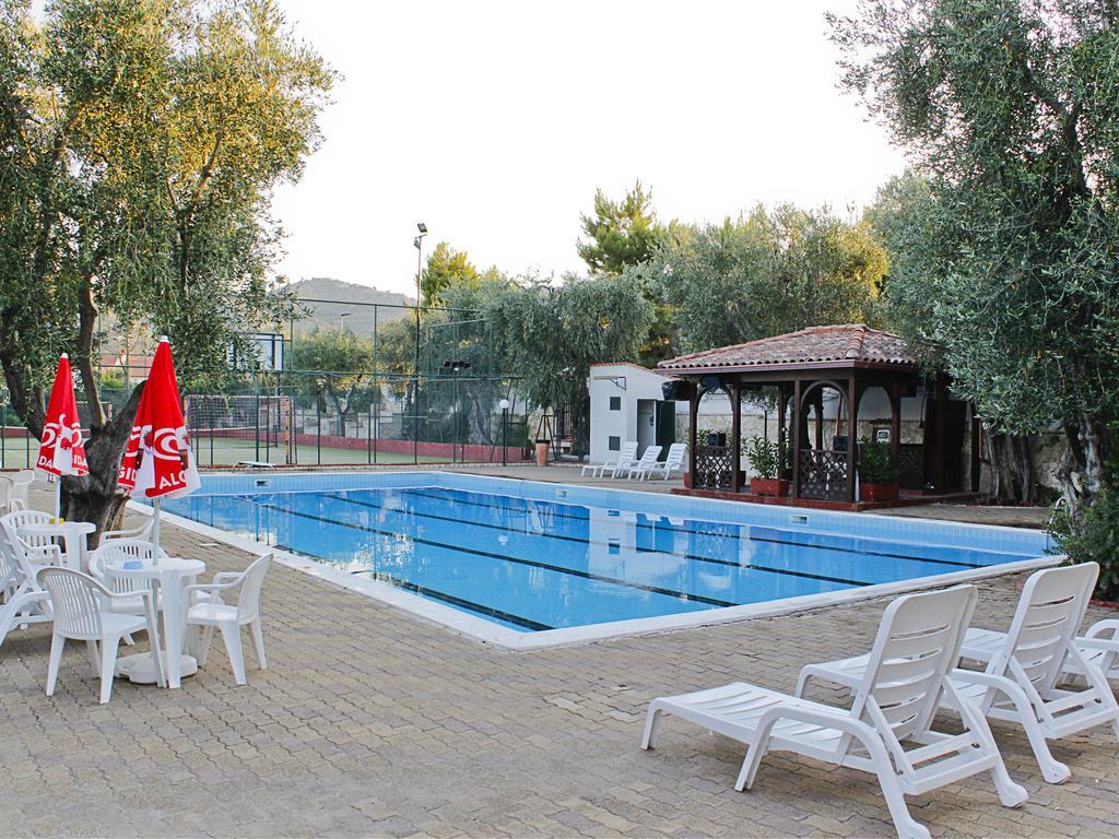 Camping Village Degli Ulivi Mattinata Exterior foto