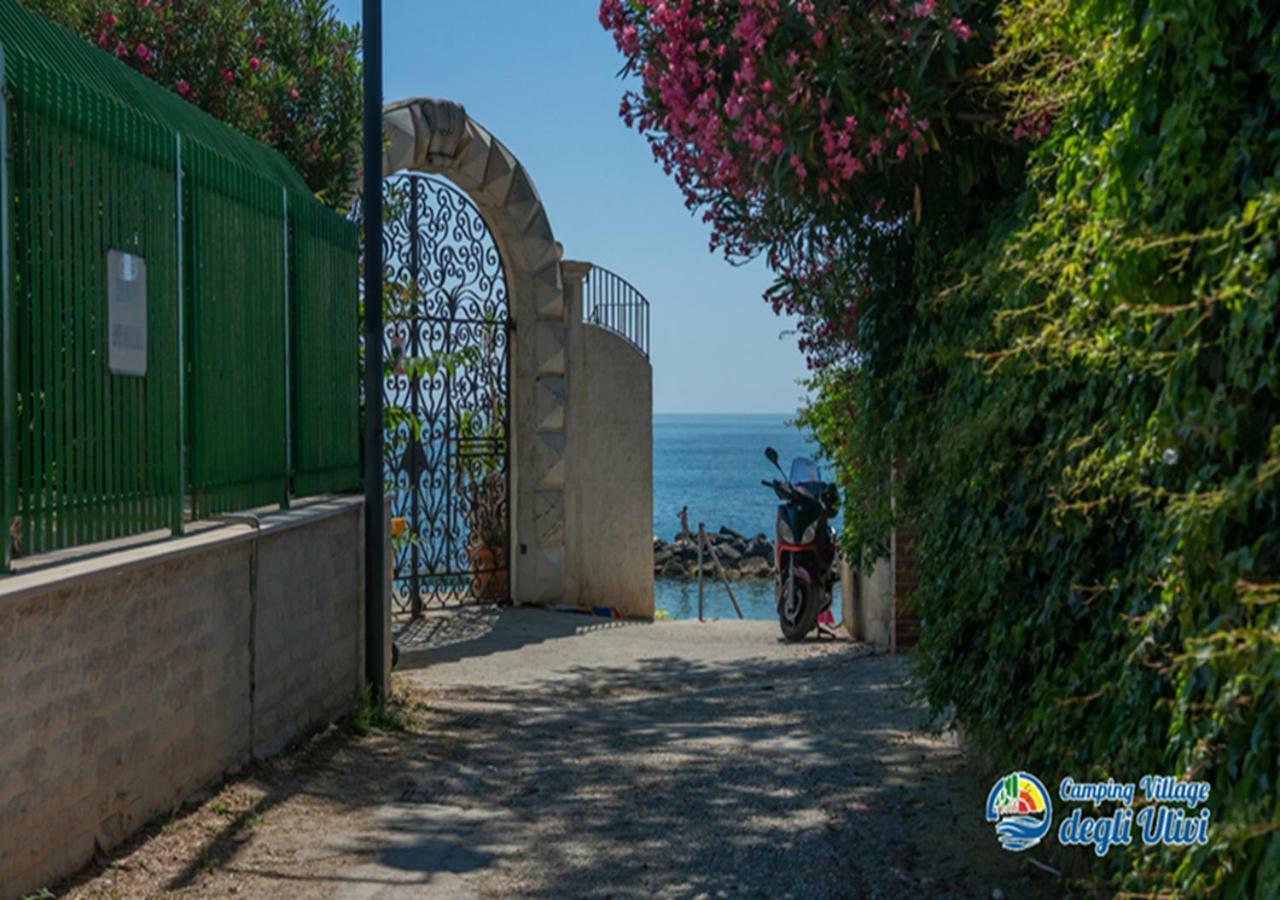 Camping Village Degli Ulivi Mattinata Exterior foto
