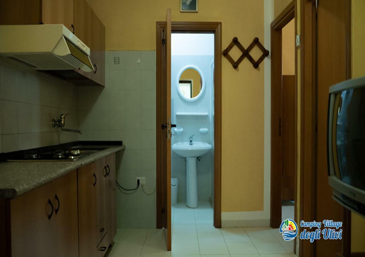 Camping Village Degli Ulivi Mattinata Exterior foto